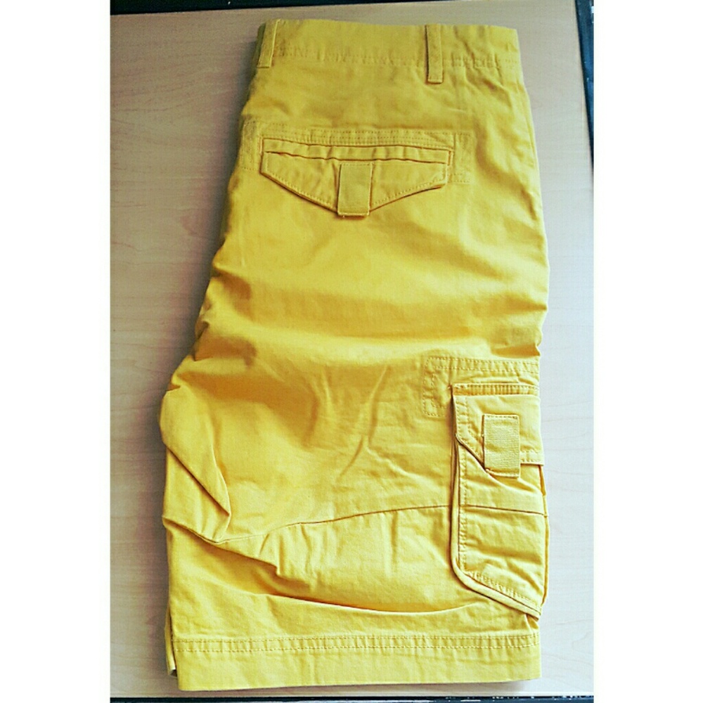 Male Shorts (Rodd & Gunn) - Picture 2 of 4